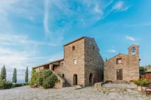 Laruga Yoga - Ashtanga Yoga Retreat - Tuscany Italy